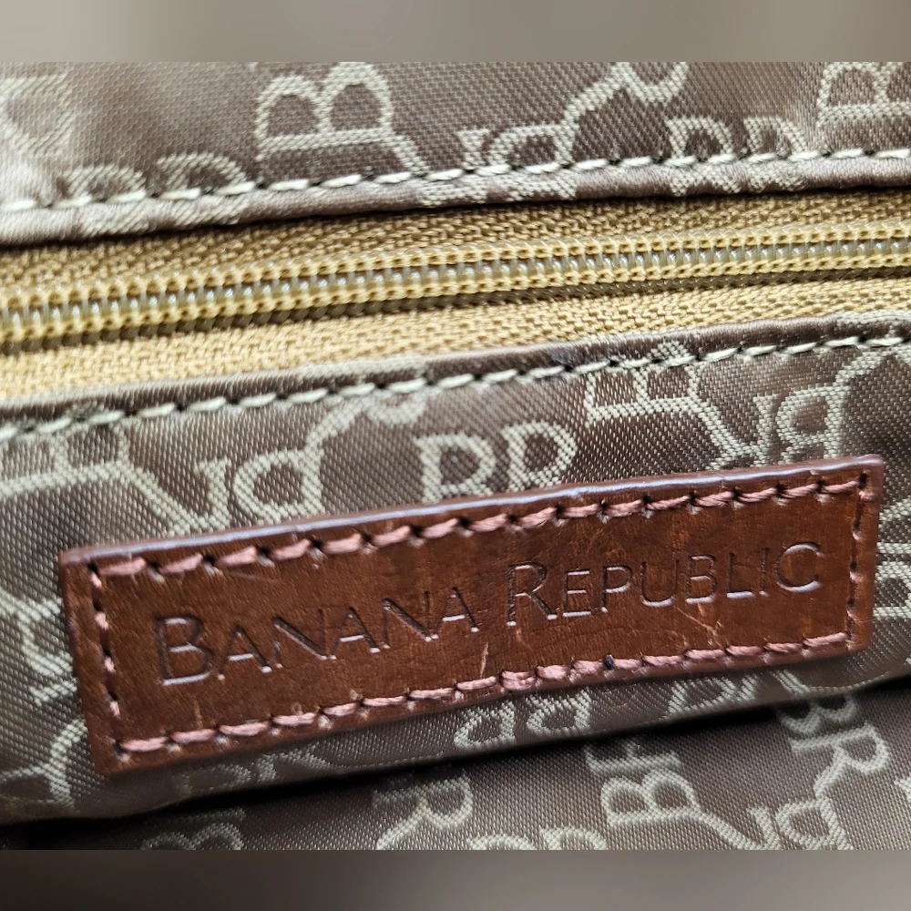 Banana Republic Brown Gold Leather Purse‎ Satchel Pockets Lined Magnetic RN59023 - Picture 10 of 12